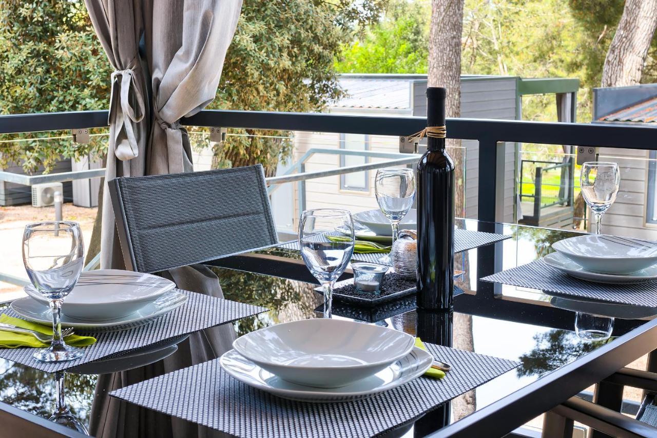 Total Escape Mobile Home Nera Camp Porton Biondi Rovinj Exterior foto