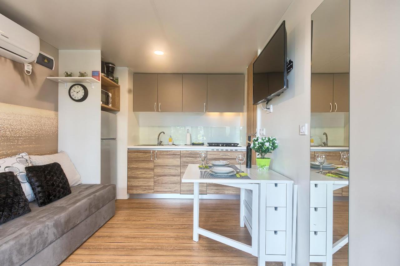 Total Escape Mobile Home Nera Camp Porton Biondi Rovinj Exterior foto